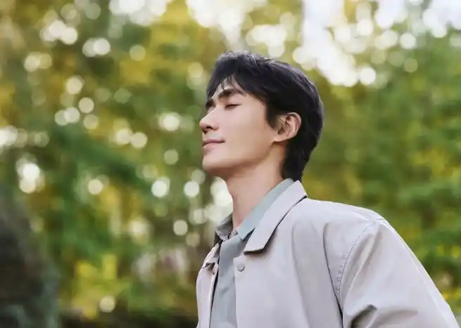 买reno11只为搞钱##reno11拍出朱一龙人生照片