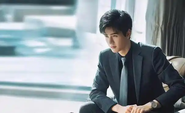 偶像剧火爆荧屏,男主角龚俊,王鹤棣,罗云熙成为当下最受欢迎的男演员