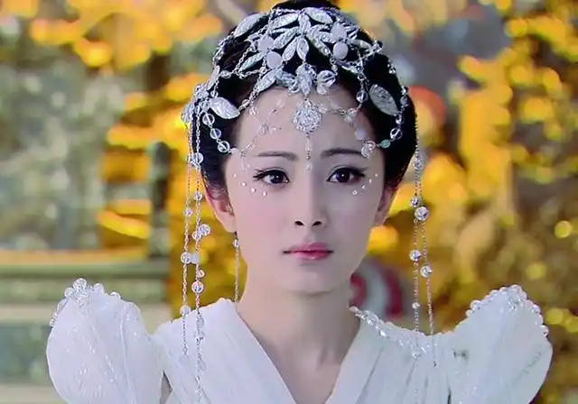 杨幂的7个绝美古装,雪鸢是白月光,最美的不是白浅,这位太绝了