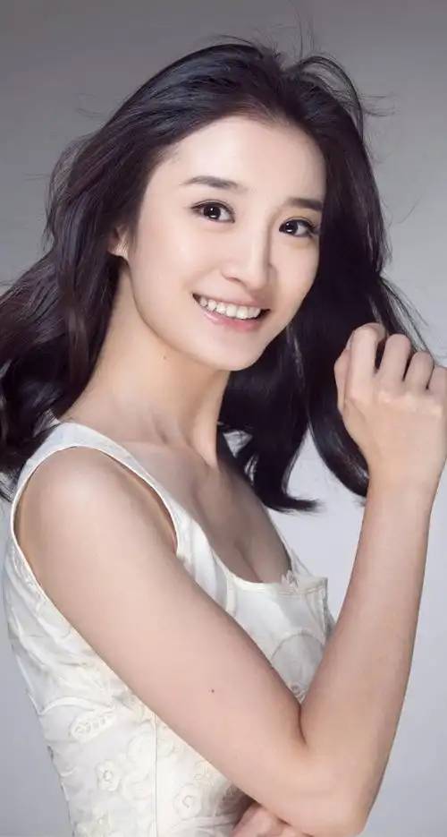 清纯美女林好性感薄纱写真