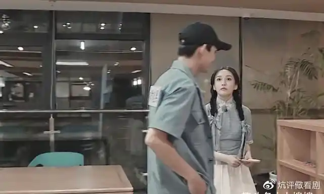 姜贞羽可怜兮兮盯着黄旭熙男方的反应令人意外是乖女孩的魔力