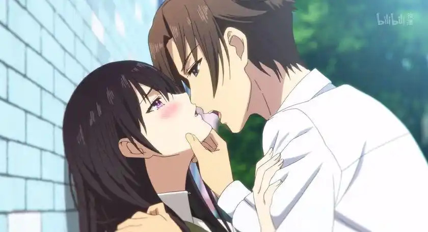 抛开百合这个噱头来说柑橘味香气对于家庭与亲情的诠释和