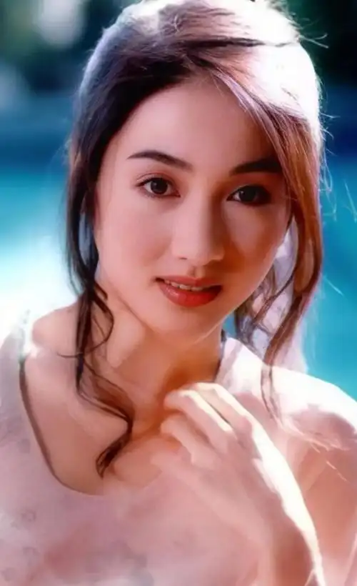 黎姿盛世美颜不过分吧女明星都羡慕的神颜