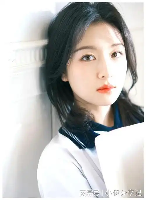 李兰迪女儿长成95花啦!