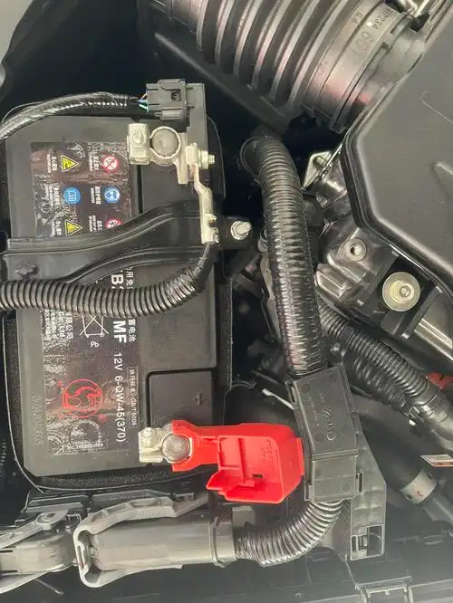 十代混动雅阁电瓶