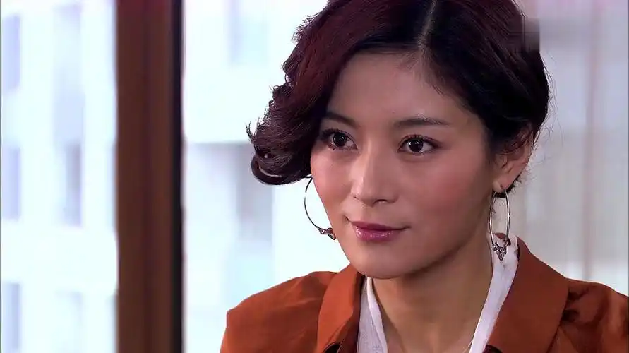 姚倩倩终于露出狐狸尾巴,她的目的竟是:逼静宜在离婚书上签字!