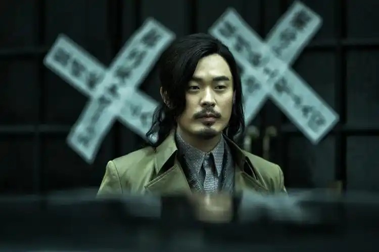 艺乐推荐|黄轩陈赫《瞄准》高能热播,狙击对决信仰交锋