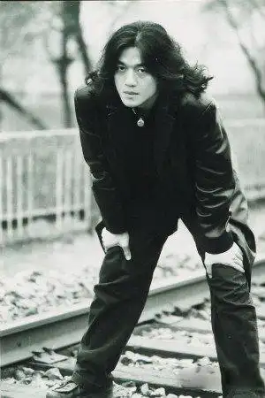 高晓松年轻照片曝光感慨年轻真瘦真好