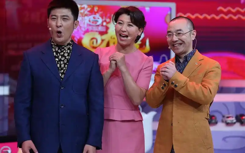 【@春晚】小品演员正经拜个年也把我给笑喷了_哔哩哔哩 (゜-゜)つロ