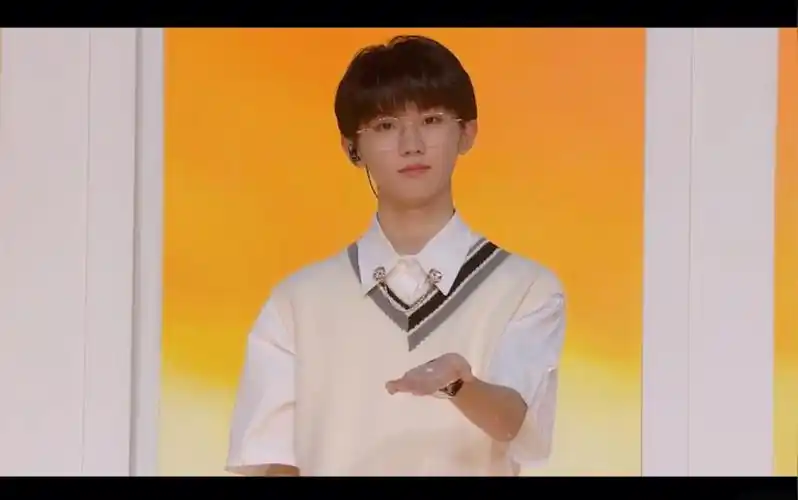 【马嘉祺】《少年on fire》三场公演马嘉祺全部舞台纯享_哔哩哔哩