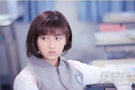 我们的少年时代栗梓结局是什么 栗梓扮演者张子枫个人资料