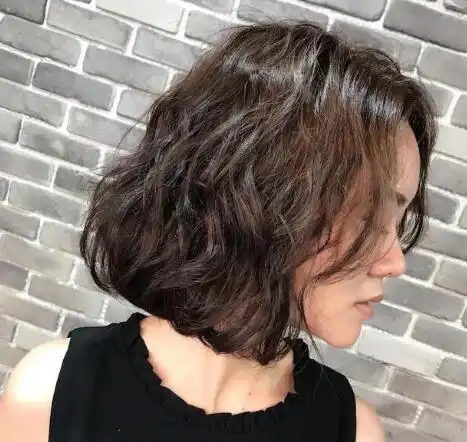 2019秋冬"水波纹短发"火了,想换发型的女生可以做参考!