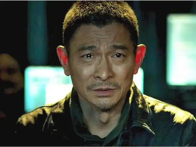 拆弹专家2:刘德华这段无声哭戏,演技大爆发,简直是直戳人心