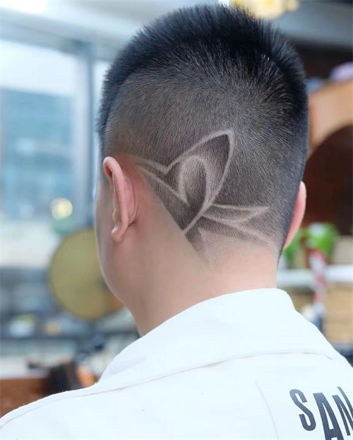 美式寸头雕刻 帅气酷炫时髦_男士短发 - 美发站