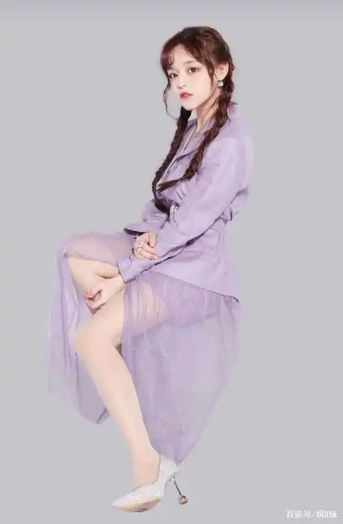 今日图集分享:黄霄云