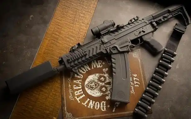 2023全球八大最佳弹匣供弹霰弹枪外形酷似步枪弹匣还能作握把