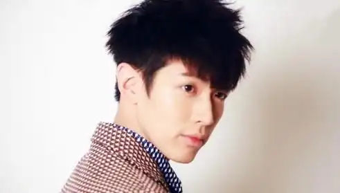 我觉得柯震东这发型很适合你啊