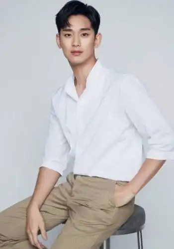 金秀贤退伍后第一部剧,搭档是男神收割机|朴信惠|金秀贤|扛把子_新浪