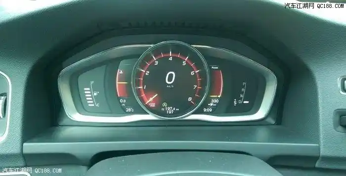 用习惯了,原车导航还是不错的,转弯的时候在仪表盘都给你提示