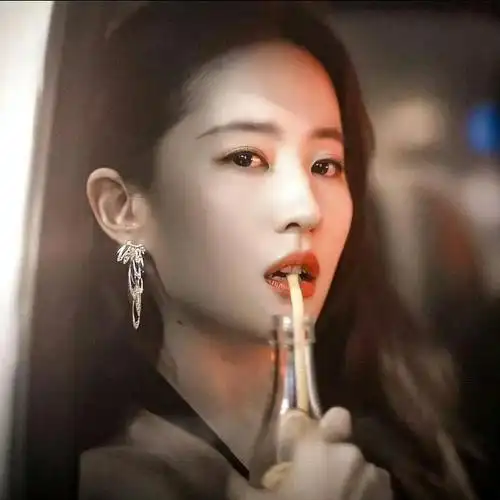 刘亦菲一个人的分手戏##刘亦菲头像