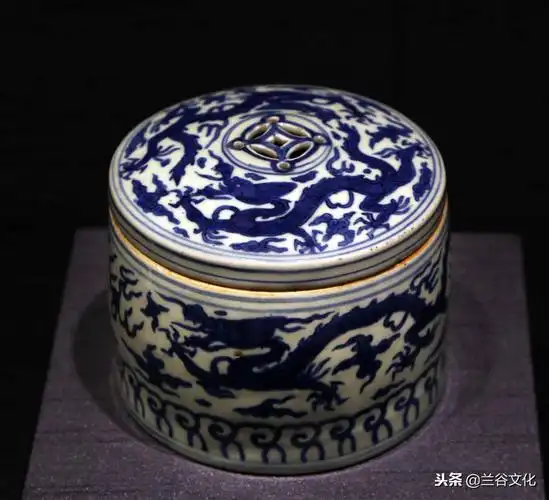 故宫博物院藏|明瓷器展——隆庆万历青花