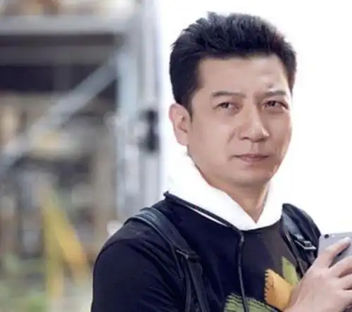 电视剧《小丈夫》中的家庭煮夫袁帅