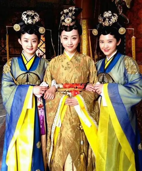 电视剧古代服装搭配(7部剧带你穿越时空回顾服装史)(4)