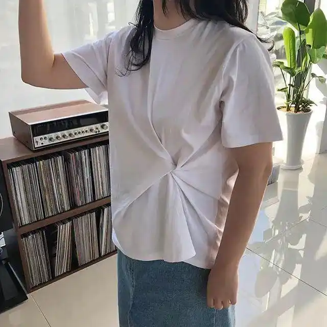 三大t恤绑法公开,打结后的t恤再也不单调!自然又显腿长