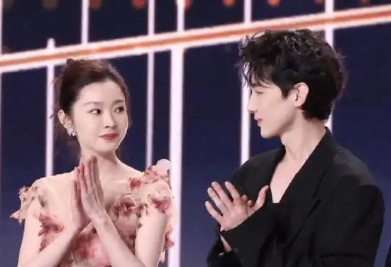 现在的白敬亭和宋轶,不就是个活生生的例子吗.