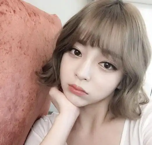 buingbuing短发染发卷发