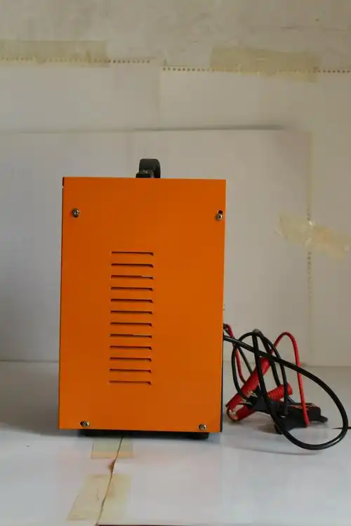 100a汽车电瓶充电器 汽车电瓶充电机供应商 厂家直供 诚.