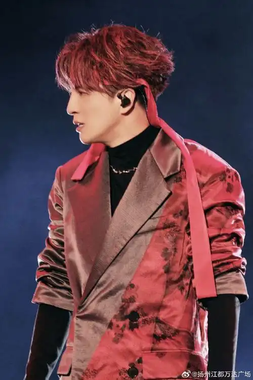 薛之谦说等我承蒙关照