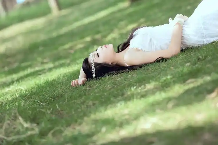 【转载】清新伊人 第25季>〖精品绿色主题系列素材