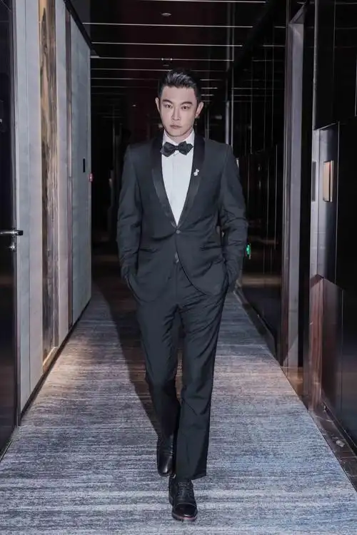 黄维德出席时尚盛典 行走绅士型格不凡_智享