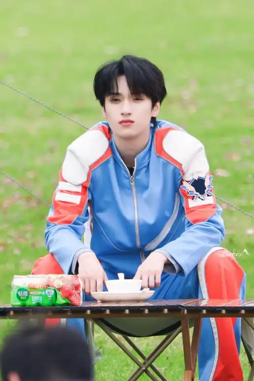 严浩翔超话#严浩翔 极限挑战#      笑嘻嘻97      @时代少年团