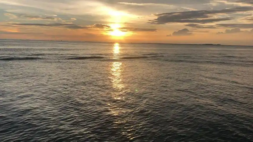 海边日出 #面朝大海 #清晨第一缕阳光