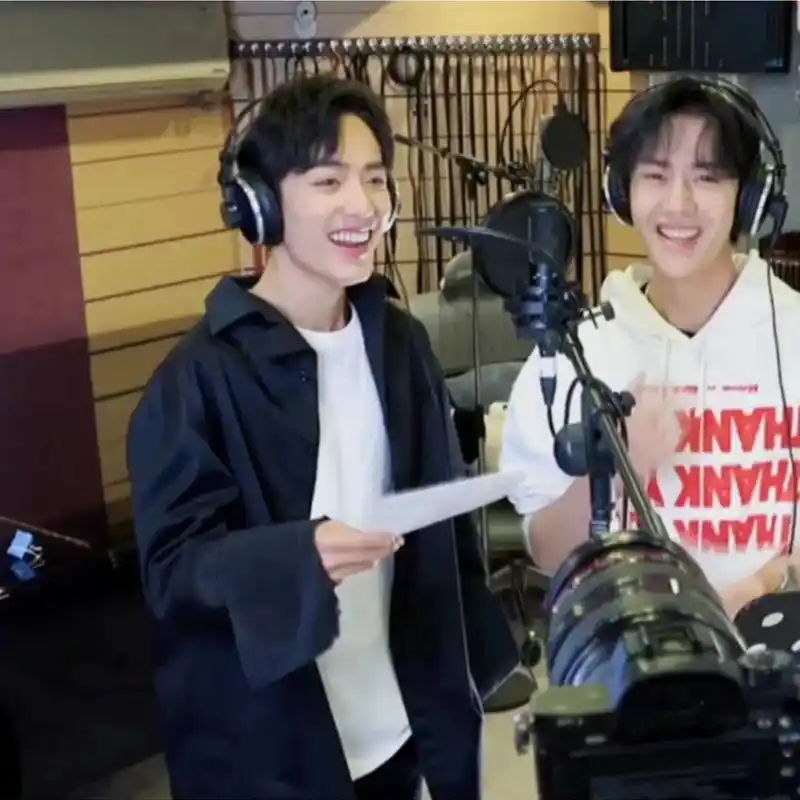 博君一肖 #追星 #肖战王一博#氛围感 #一眼心动的彼光少 - 抖音