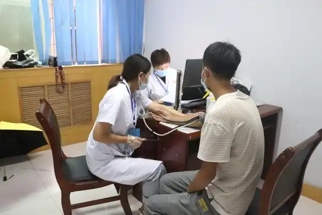 接受祖国挑选,书写军旅壮丽人生——甘肃省陇南市武都区严密组织征兵