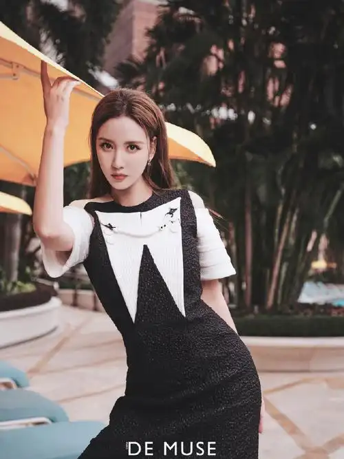 #张萌静谧优雅时刻大片#