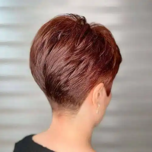 2024女士推边短发:时尚与个性的完美结合