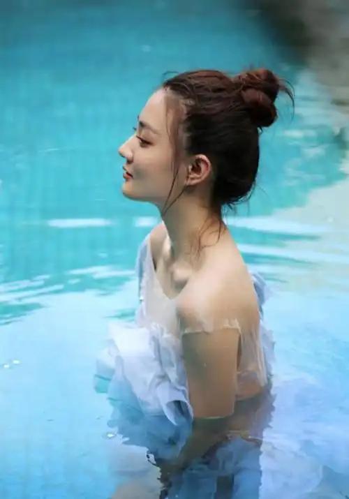 徐璐回应呕吐事件,乔任梁离世2两周年,网友竟还没放过她!