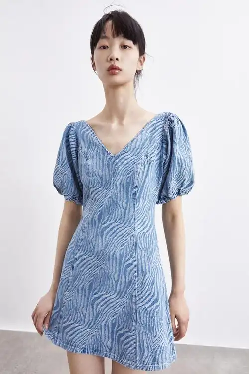 ur2021春夏新品青春女装时尚泡泡袖修腰宝藏连衣裙yv17rbne2000 蓝色