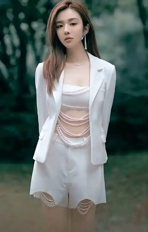 王晓晨:娱乐圈的魅力女神