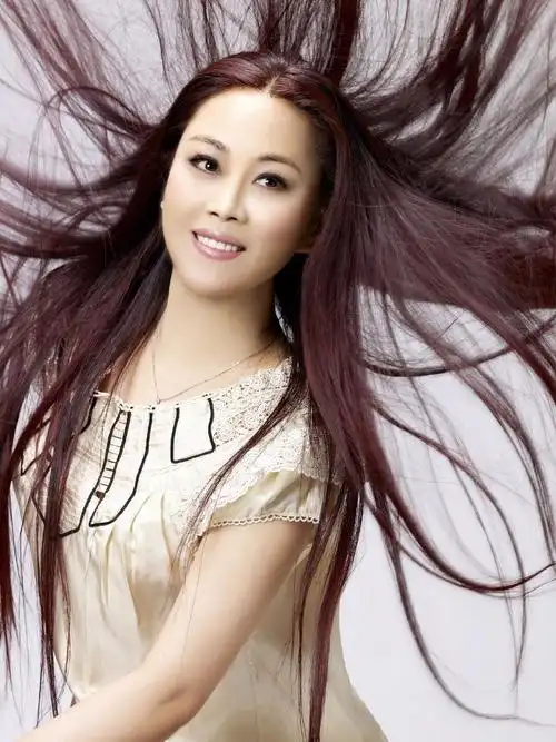 歌唱家杜春梅唱响2018中秋cctv群星文艺汇演