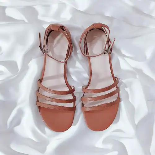 森屿平底凉鞋复古文艺一字罗马百搭简约海巷时装凉鞋