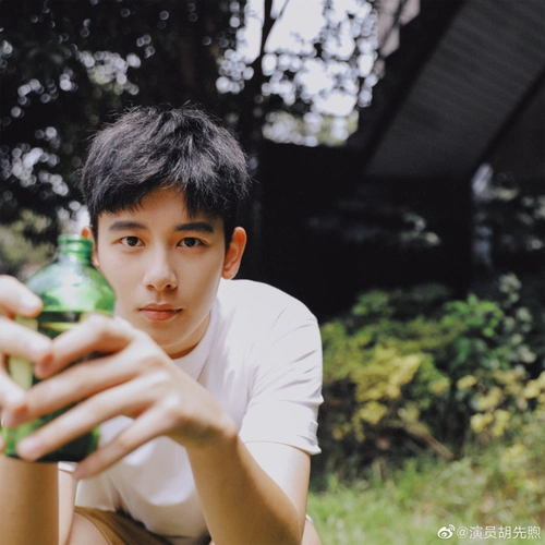 胡先煦,抓住少年感的花期