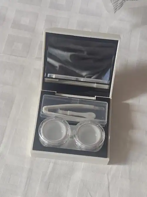 19的隐形眼镜盒到了好好看