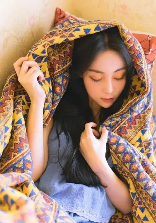 慵懒睡美人甜美淡然清新居家唯美写真