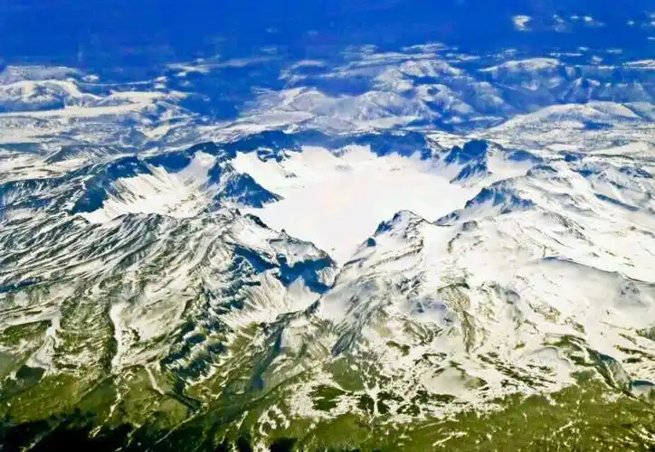 冬季的长白山天池