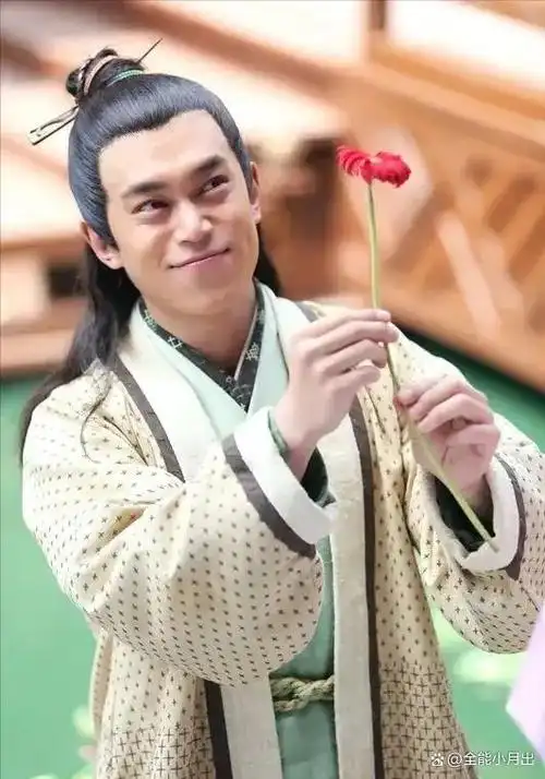 刘冠麟怎么也想不到,跑龙套多年不火,却因长得"像一只猴"走红